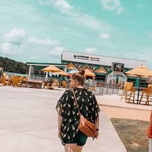 Meet your Posher, Renee